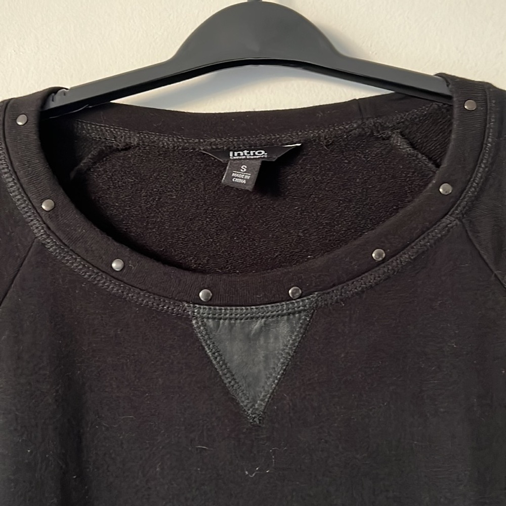 Styling Swearshirt! View 2